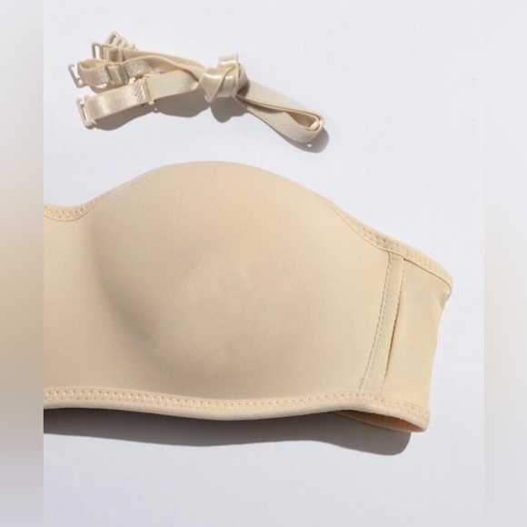 Shein Bandeau Bra with Adjustable Straps Never Worn - Picture 5 of 6